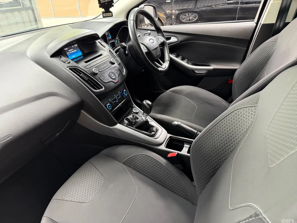 Ford Focus Hatchback, Diesel, 2016, Grey