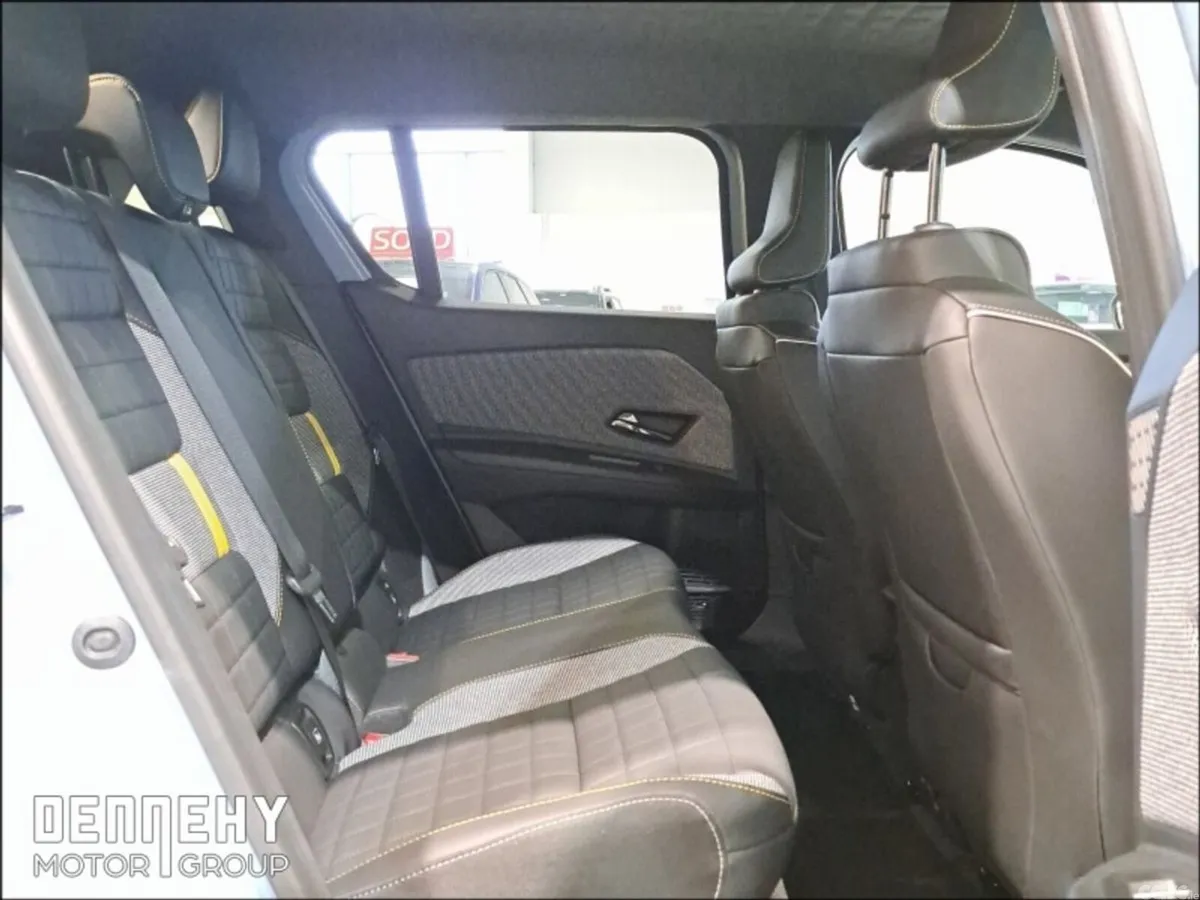 Renault 4 Hatchback, Electric, 2026, Blue