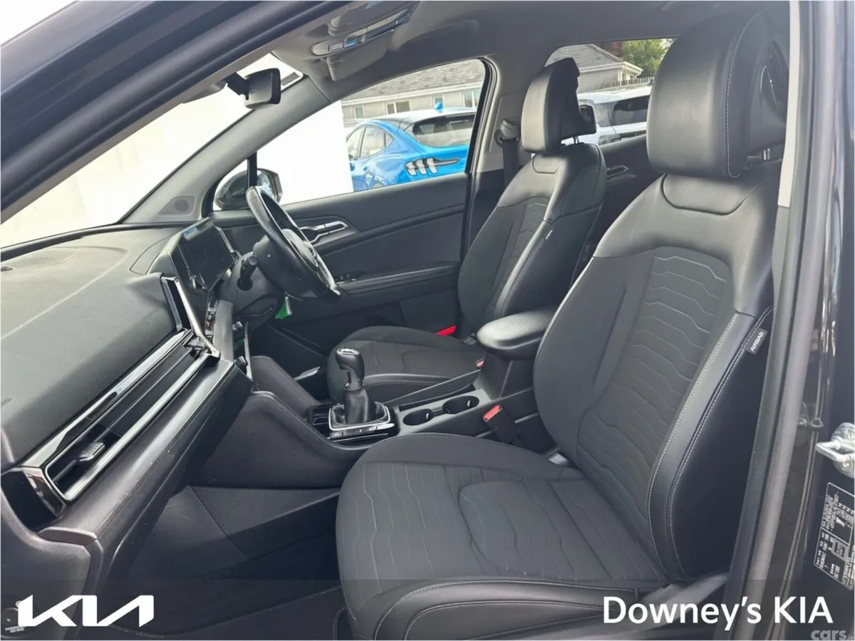 Kia Sportage Hatchback, Diesel, 2023, Black