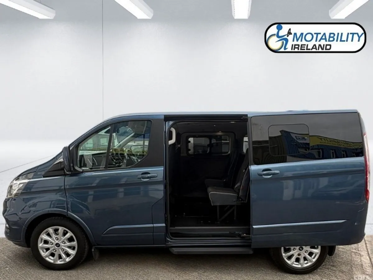 Ford Tourneo MPV, Diesel, 2020, Blue