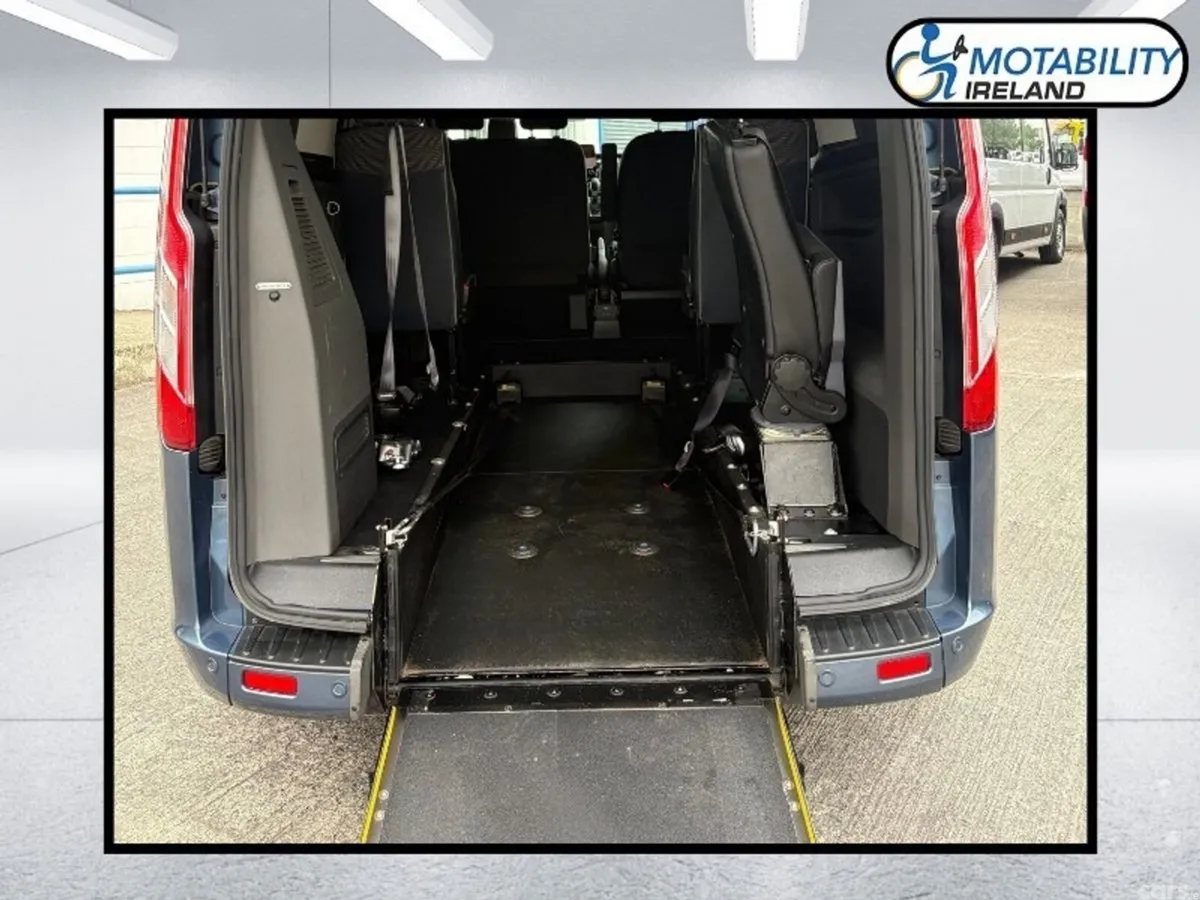 Ford Tourneo MPV, Diesel, 2020, Blue
