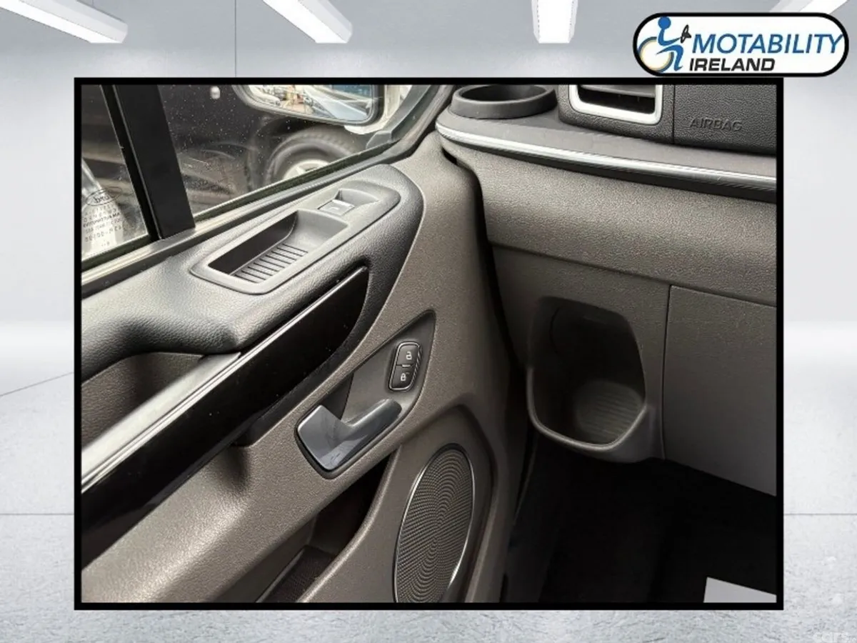 Ford Tourneo MPV, Diesel, 2020, Blue