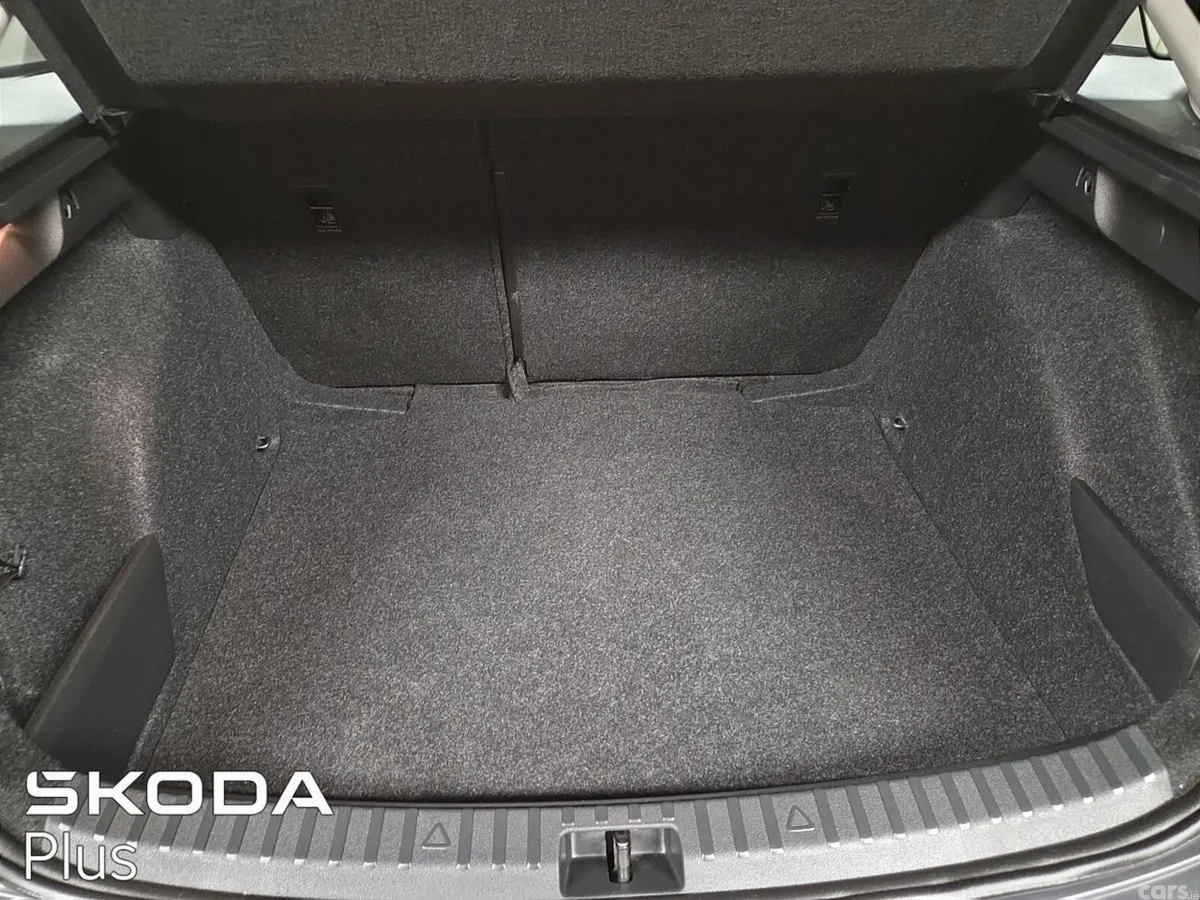 Skoda Scala Hatchback, Petrol, 2023, Grey