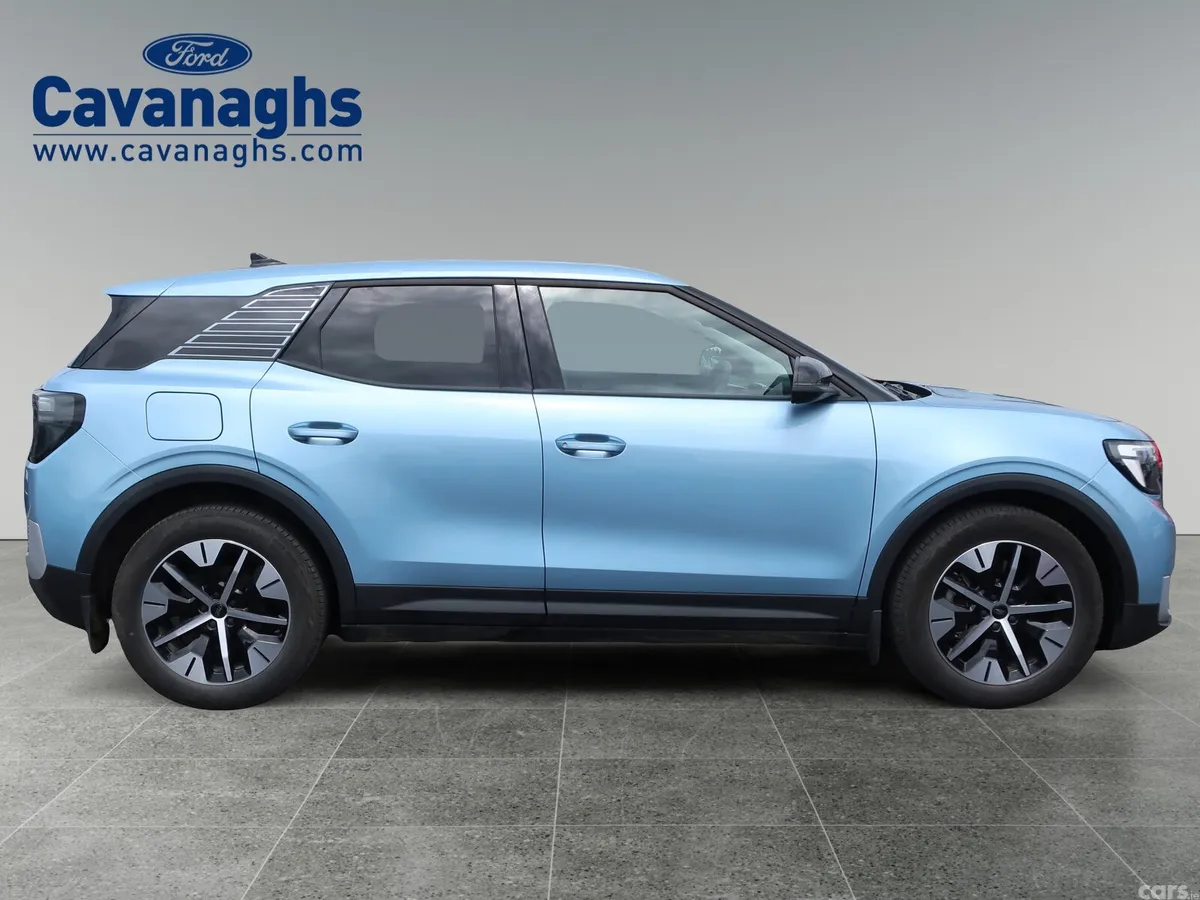 Ford Explorer MPV, Electric, 2026, Blue