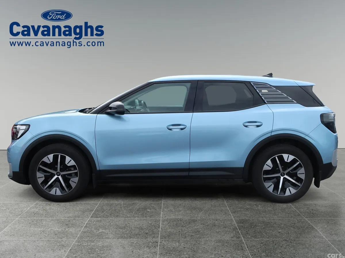 Ford Explorer MPV, Electric, 2026, Blue