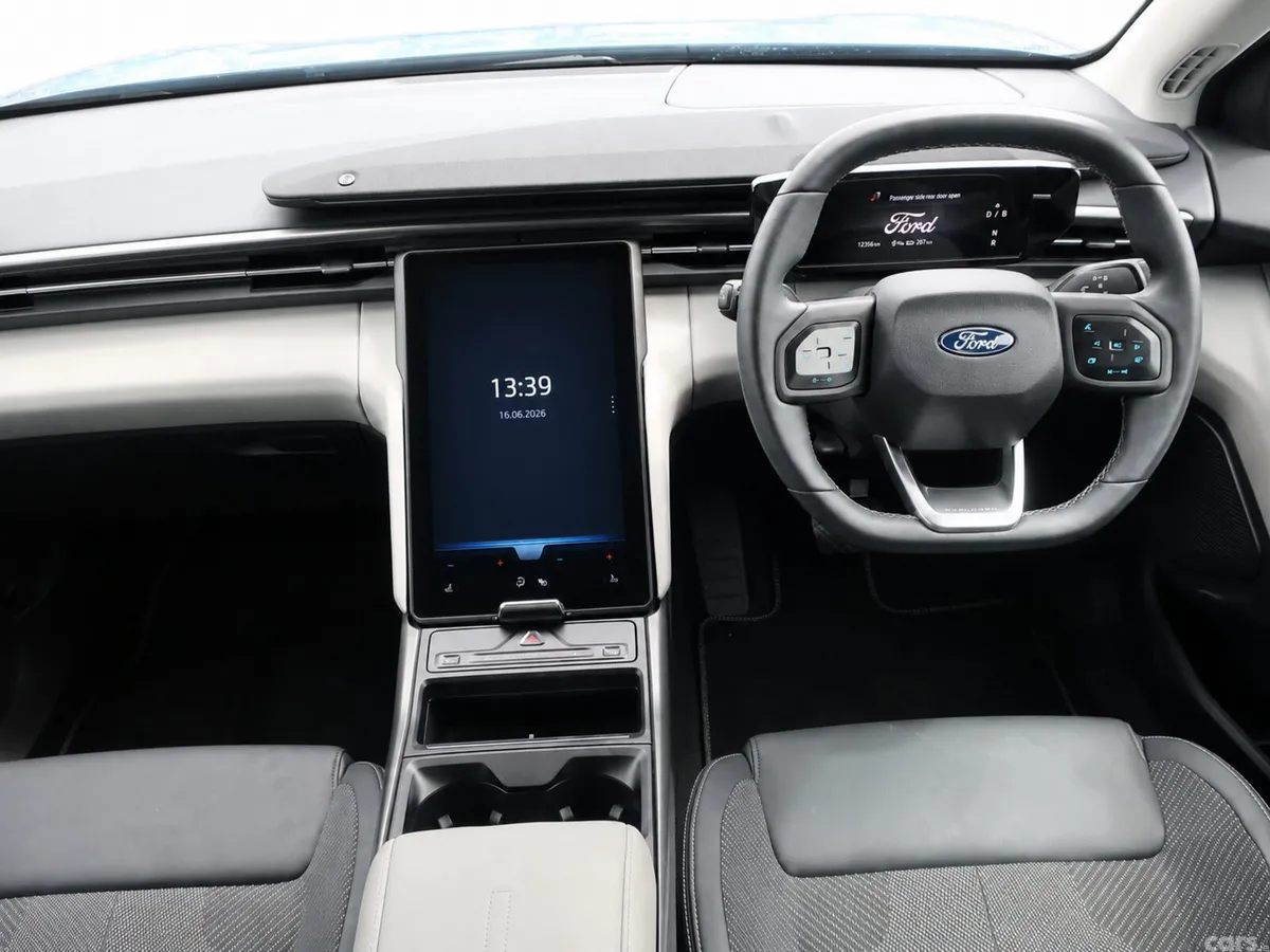 Ford Explorer MPV, Electric, 2026, Blue