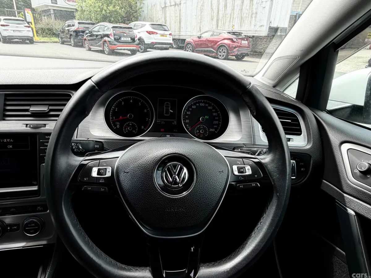 Volkswagen Golf Hatchback, Petrol, 2016, White
