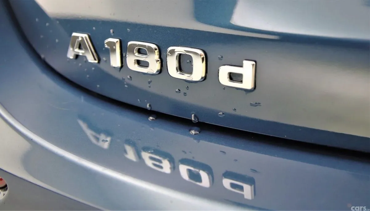 Mercedes-Benz A-Class Hatchback, Diesel, 2019, Blue