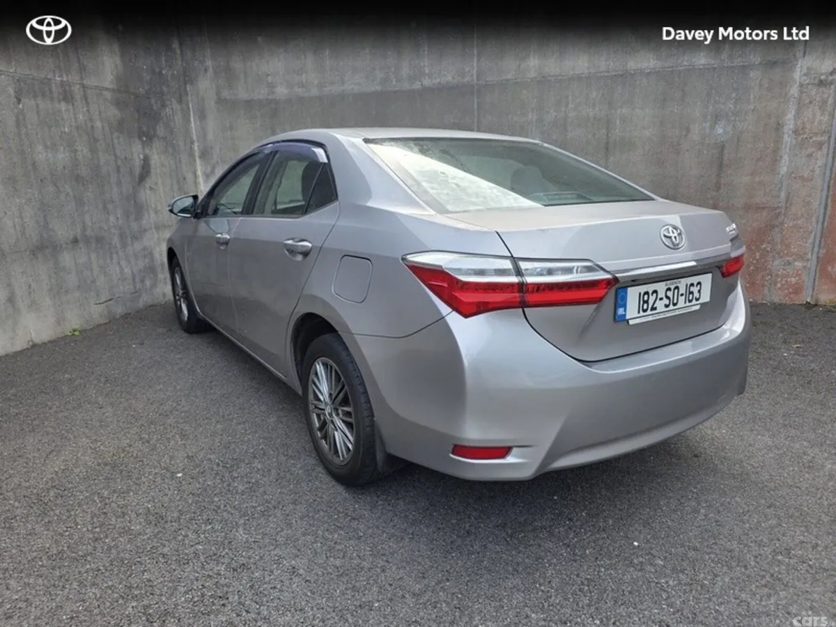 Toyota Corolla Saloon, Petrol, 2018, Grey