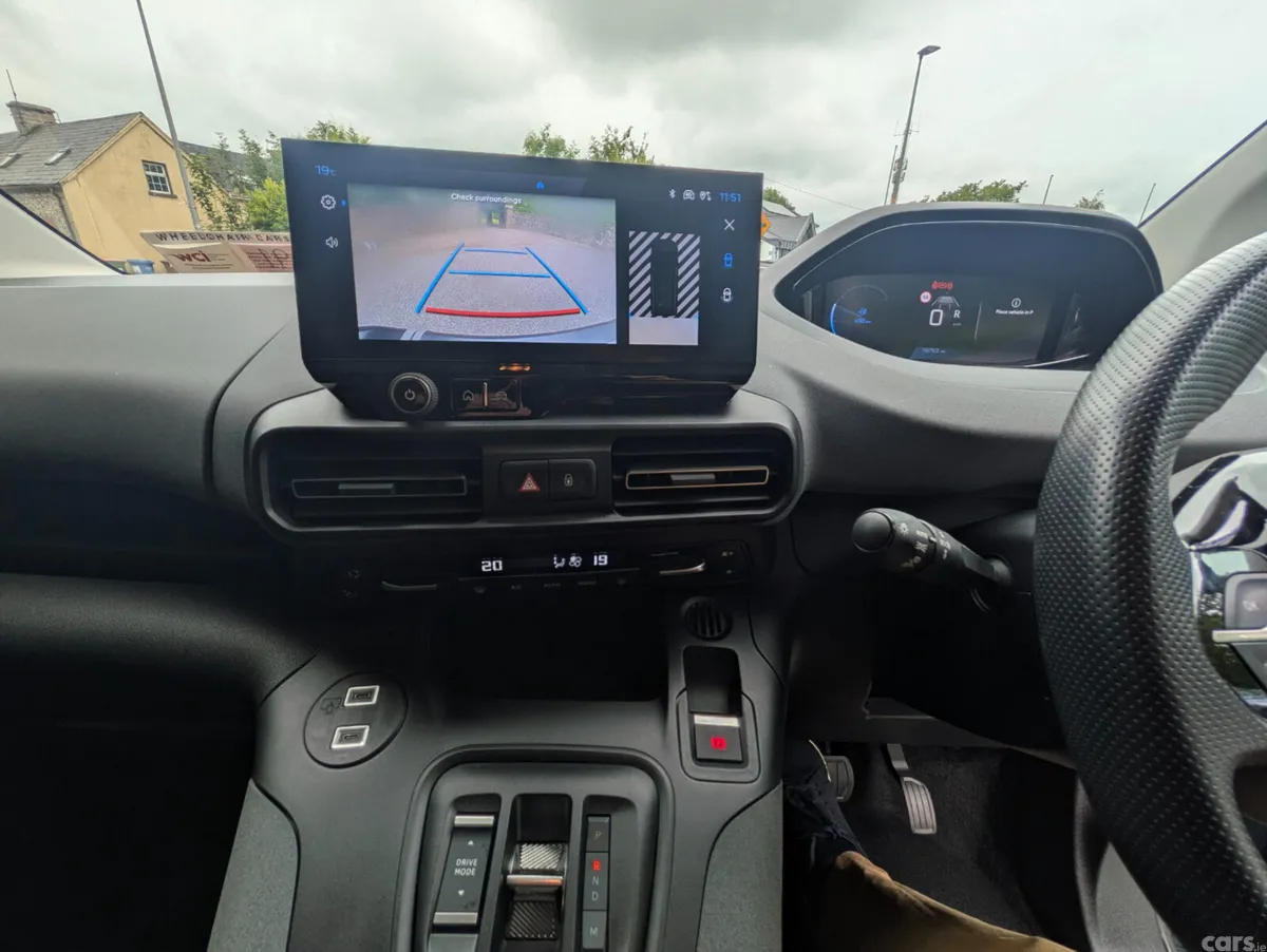 Peugeot Rifter MPV, Diesel, 2024, Blue