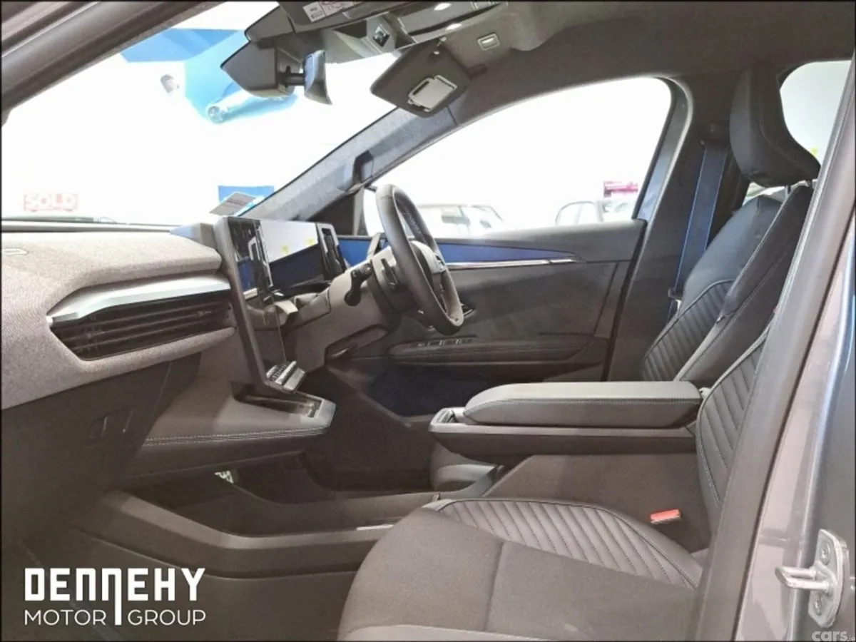 Renault Scenic MPV, Electric, 2026, Grey