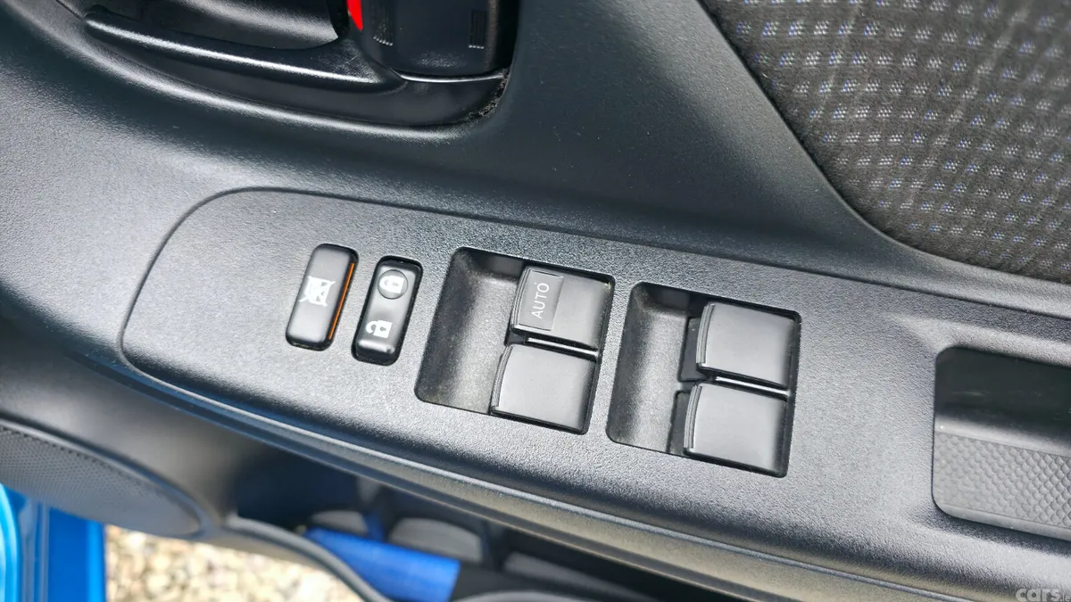 Toyota Vitz Hatchback, Petrol Hybrid, 2017, Blue