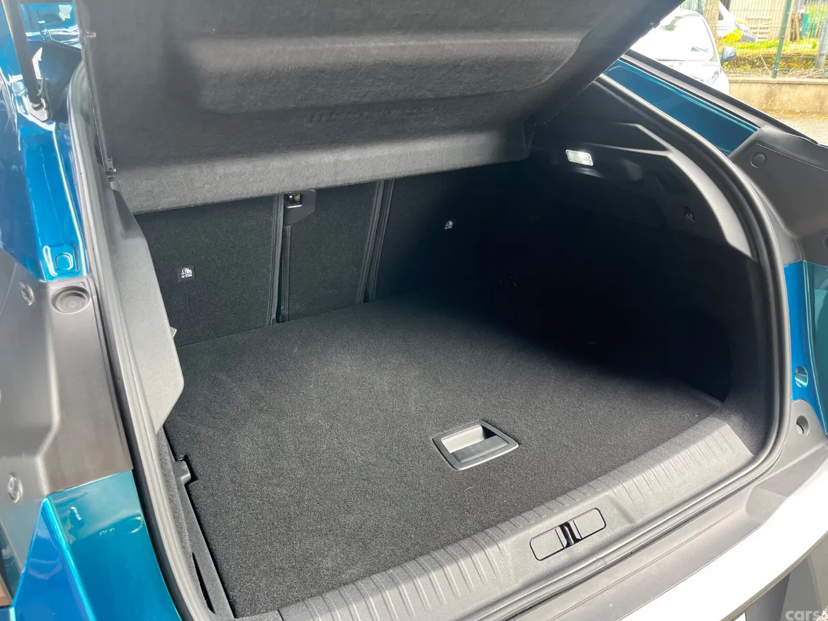 Peugeot 3008 MPV, Petrol Hybrid, 2026, Blue