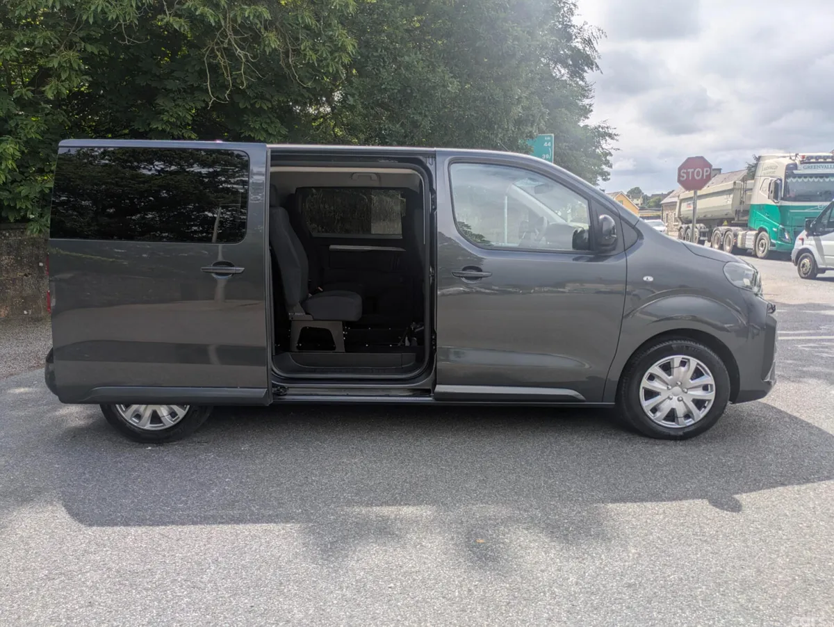 Citroen Spacetourer Van, Diesel, 2024, Grey