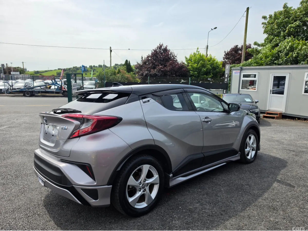 Toyota C-HR MPV, Petrol Hybrid, 2019, Silver