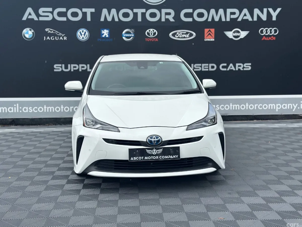 Toyota Prius Hatchback, Petrol Hybrid, 2022, White