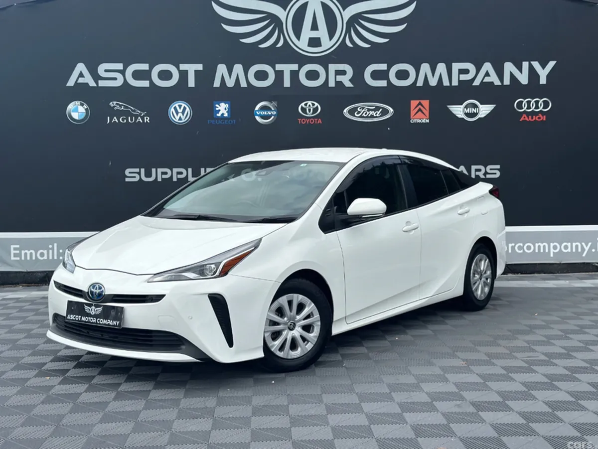 Toyota Prius Hatchback, Petrol Hybrid, 2022, White