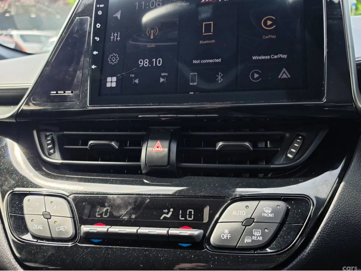 Toyota C-HR MPV, Petrol Hybrid, 2019, Silver