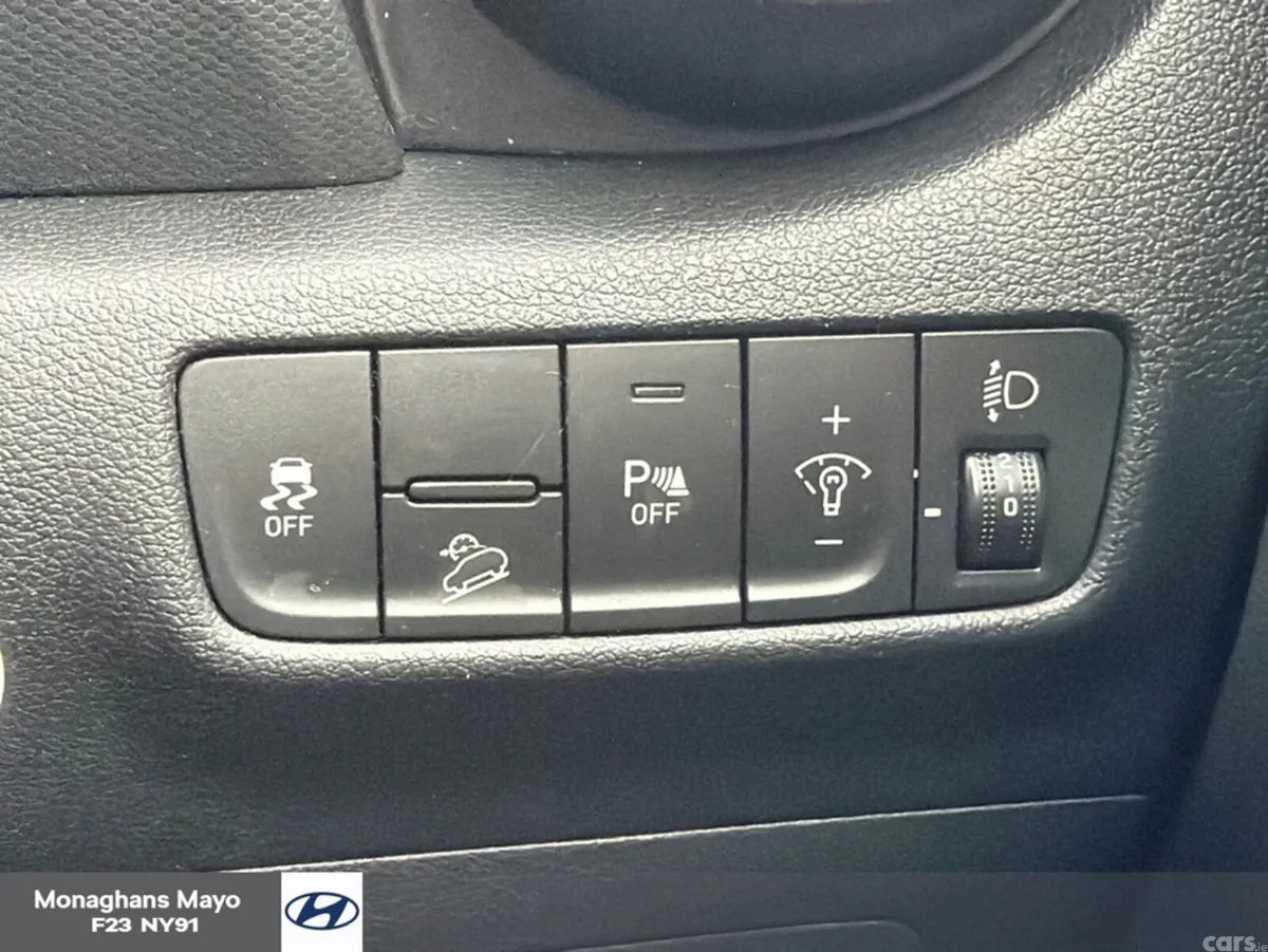 Hyundai KONA MPV, Petrol, 2023, Black