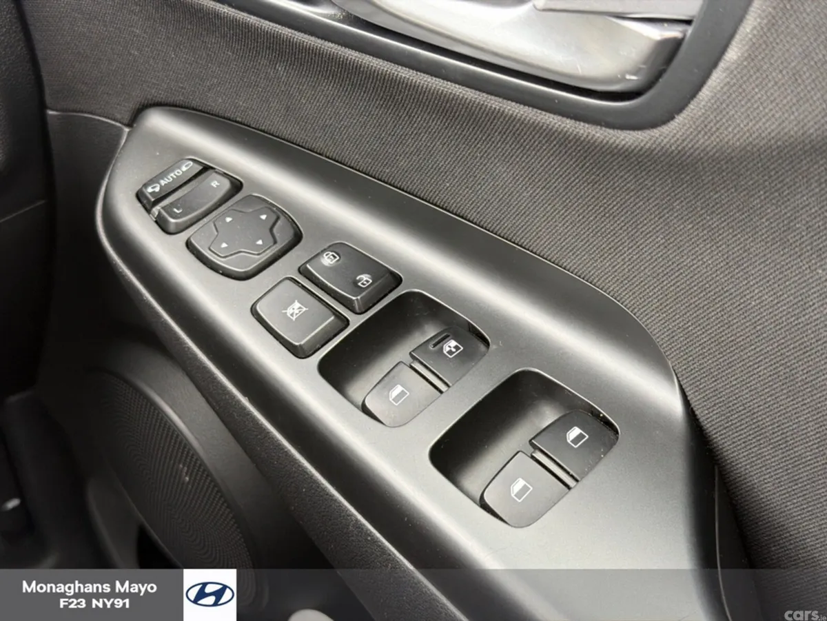 Hyundai KONA MPV, Petrol, 2023, Black