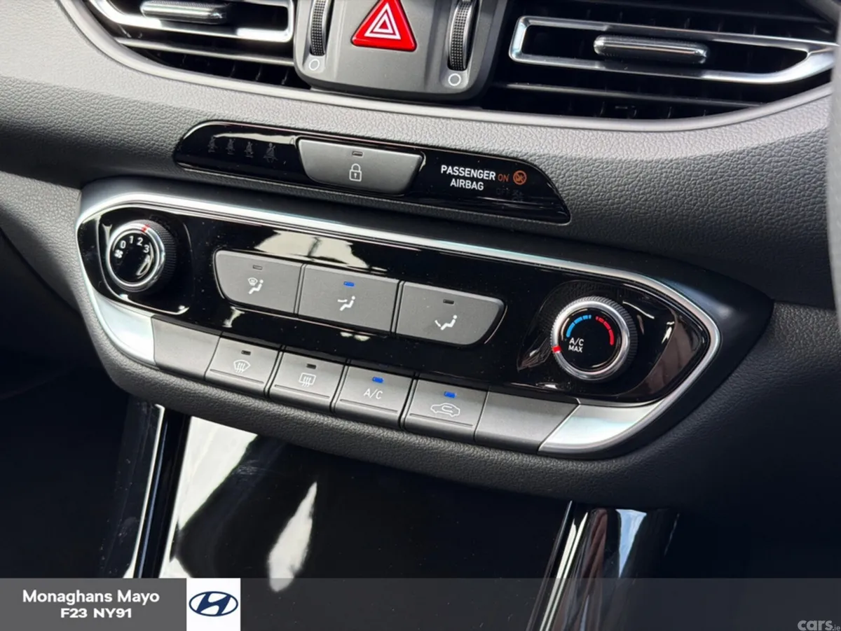 Hyundai i30 Hatchback, Petrol, 2026, Green