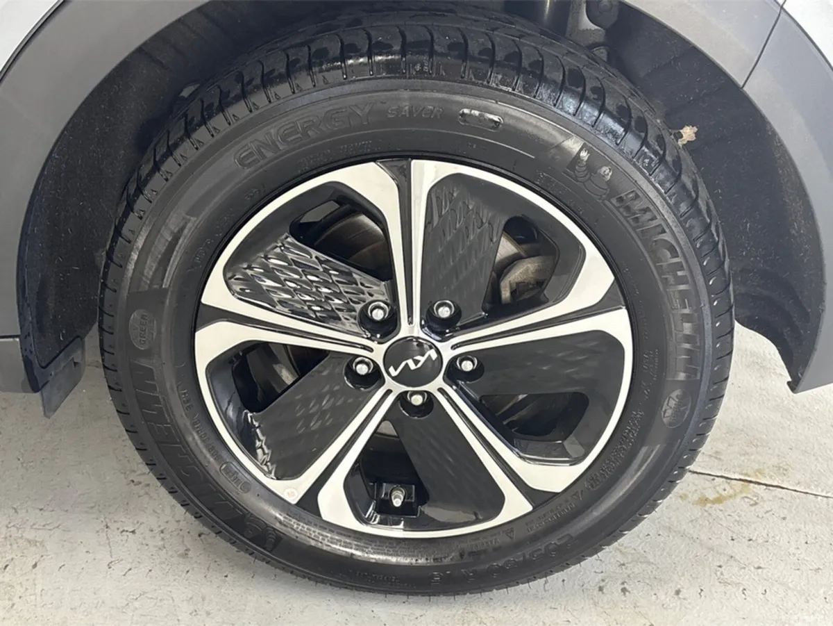 Kia XCeed Hatchback, Petrol Hybrid, 2024, Grey