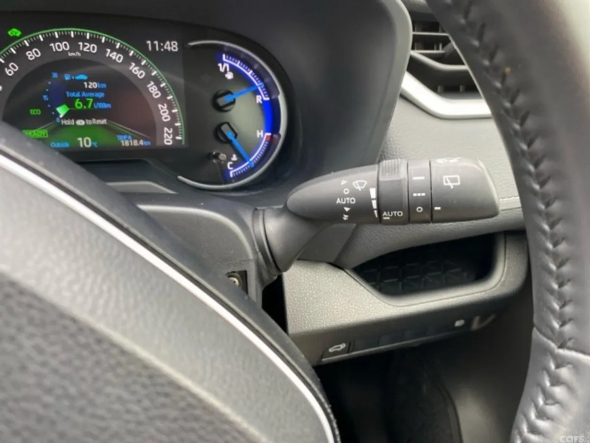 Toyota RAV4 SUV, Petrol Hybrid, 2021, White