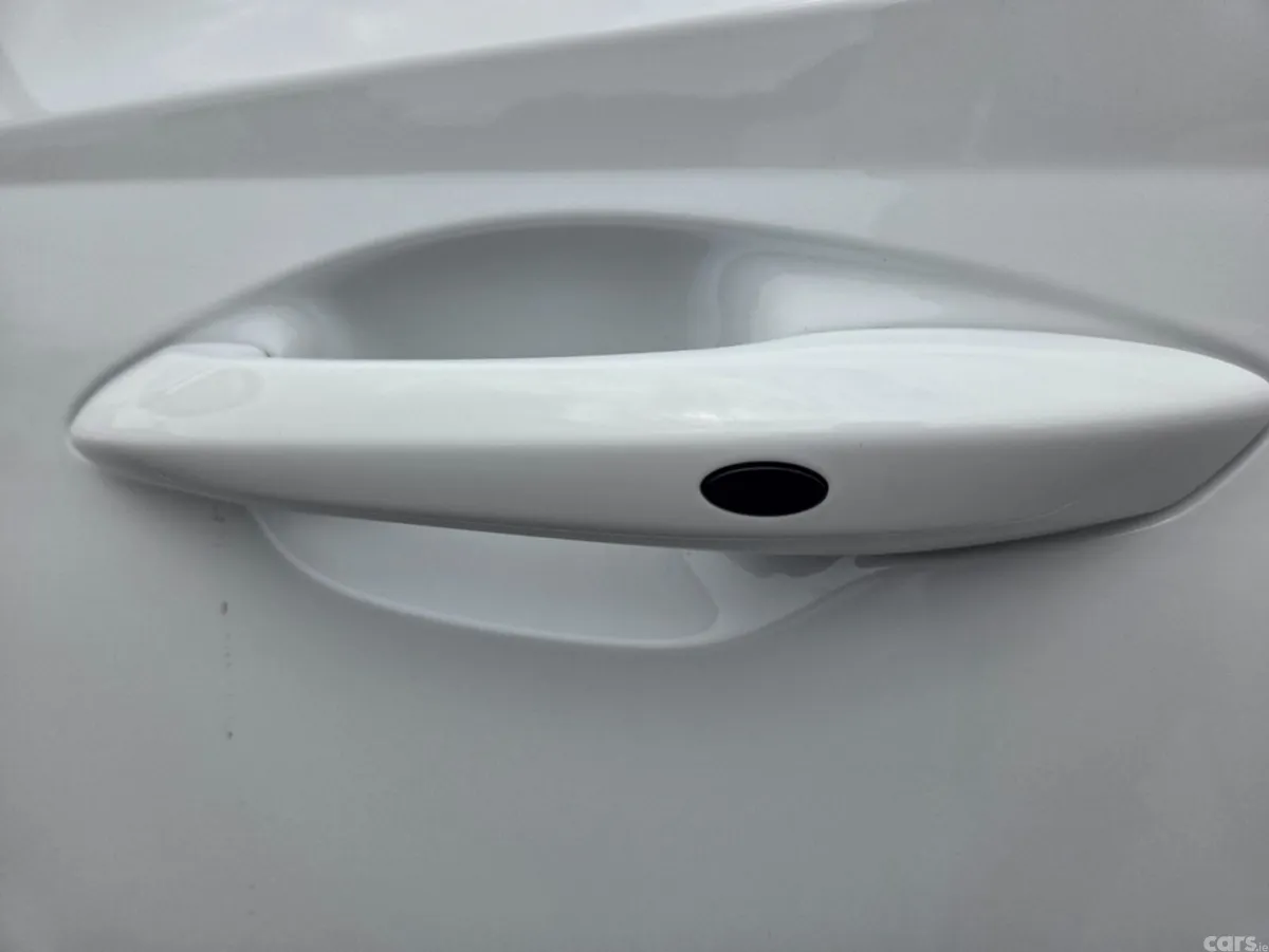 Hyundai Tucson Estate, Petrol Plug-in Hybrid, 2025, White