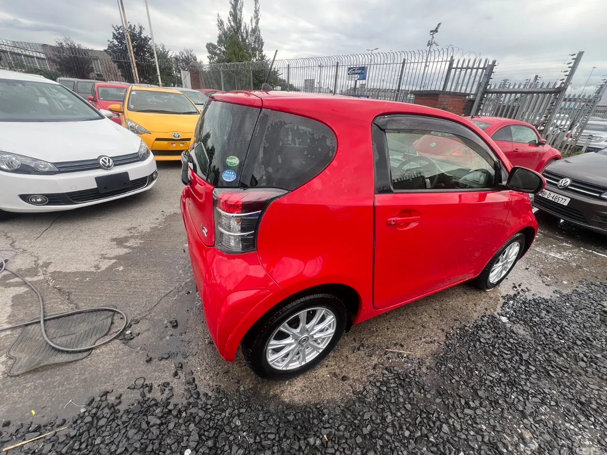 Toyota iQ Hatchback, Petrol, 2015, Red