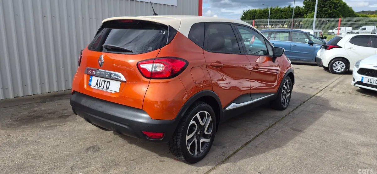Renault Captur MPV, Petrol, 2015, Orange