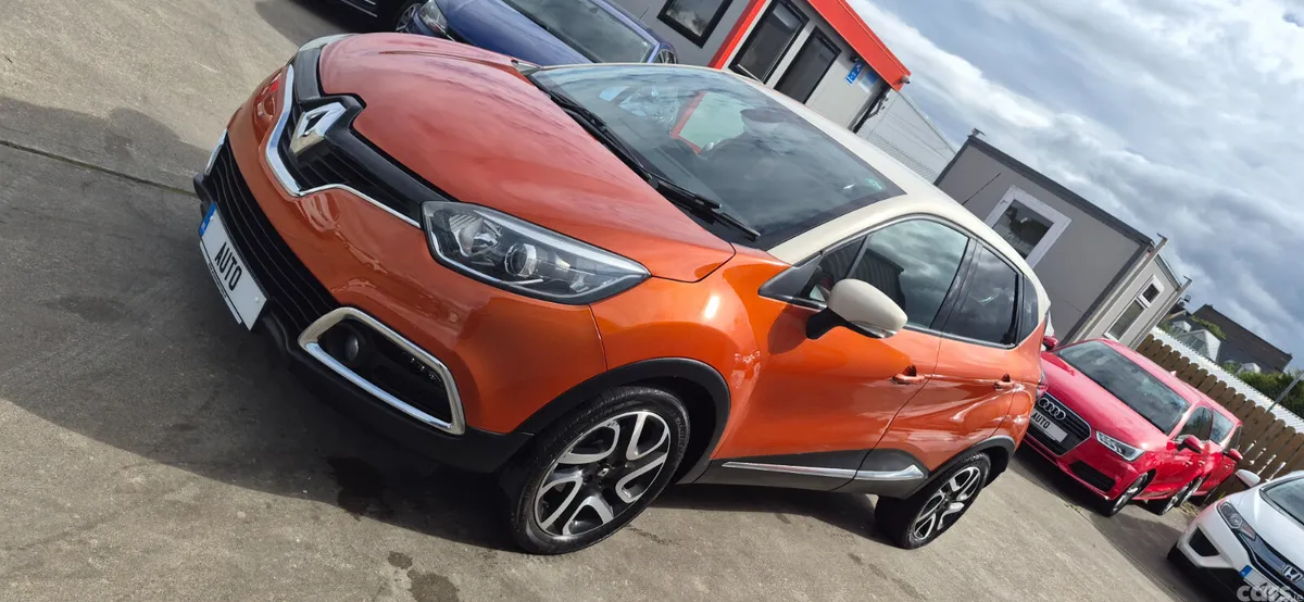 Renault Captur MPV, Petrol, 2015, Orange
