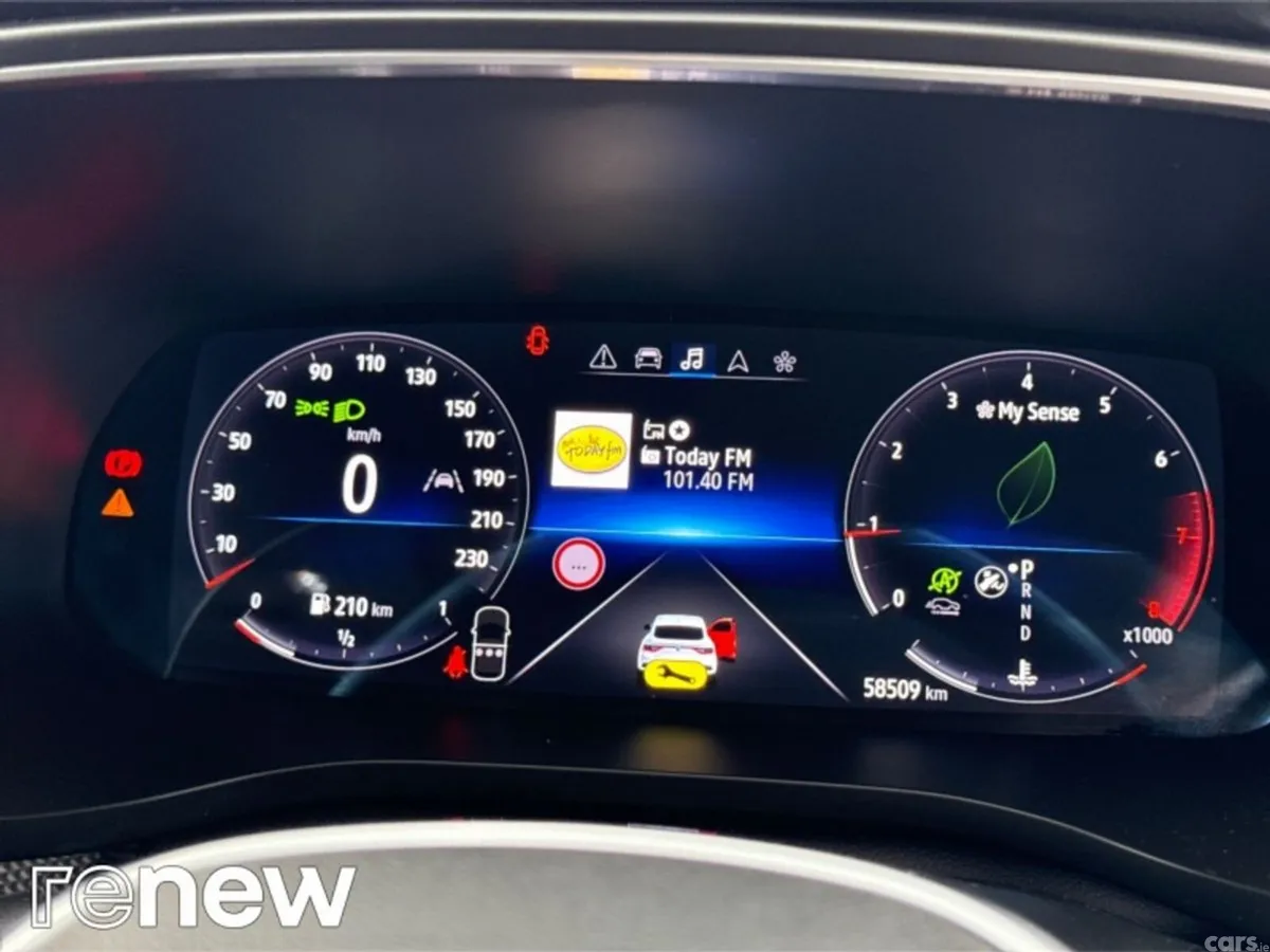 Renault Arkana Hatchback, Petrol, 2023, Red