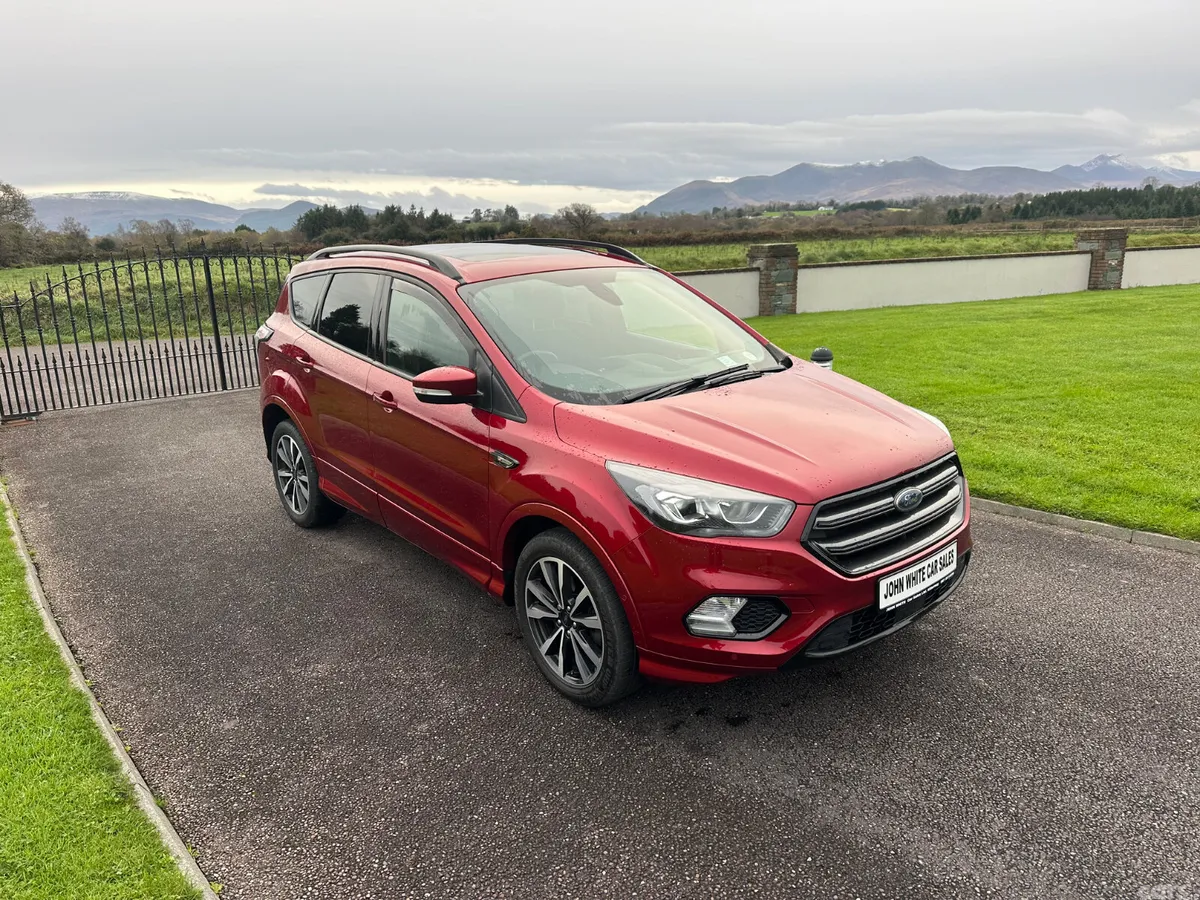 Ford Kuga SUV, Diesel, 2019, Red