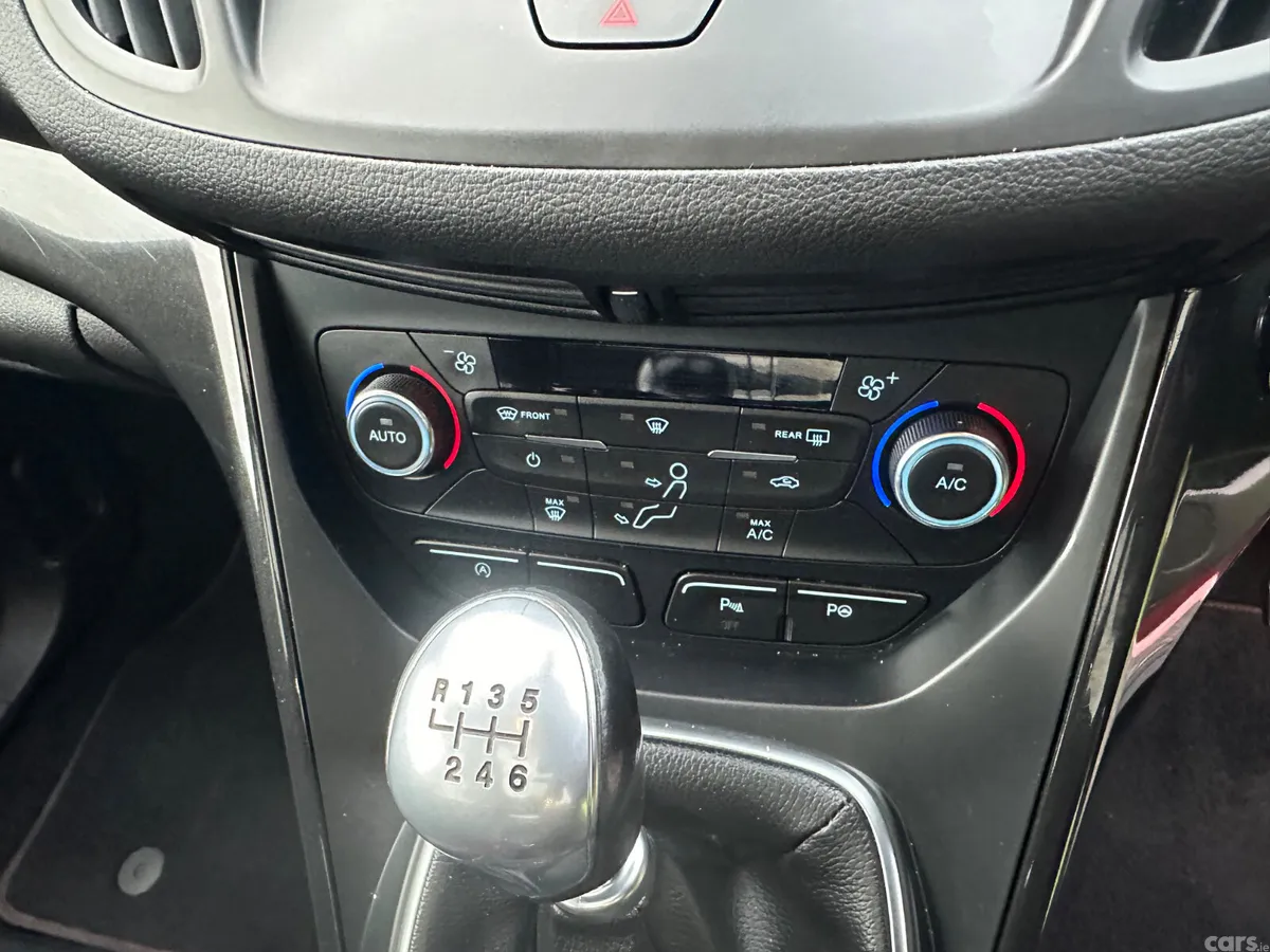 Ford Kuga SUV, Diesel, 2019, Red