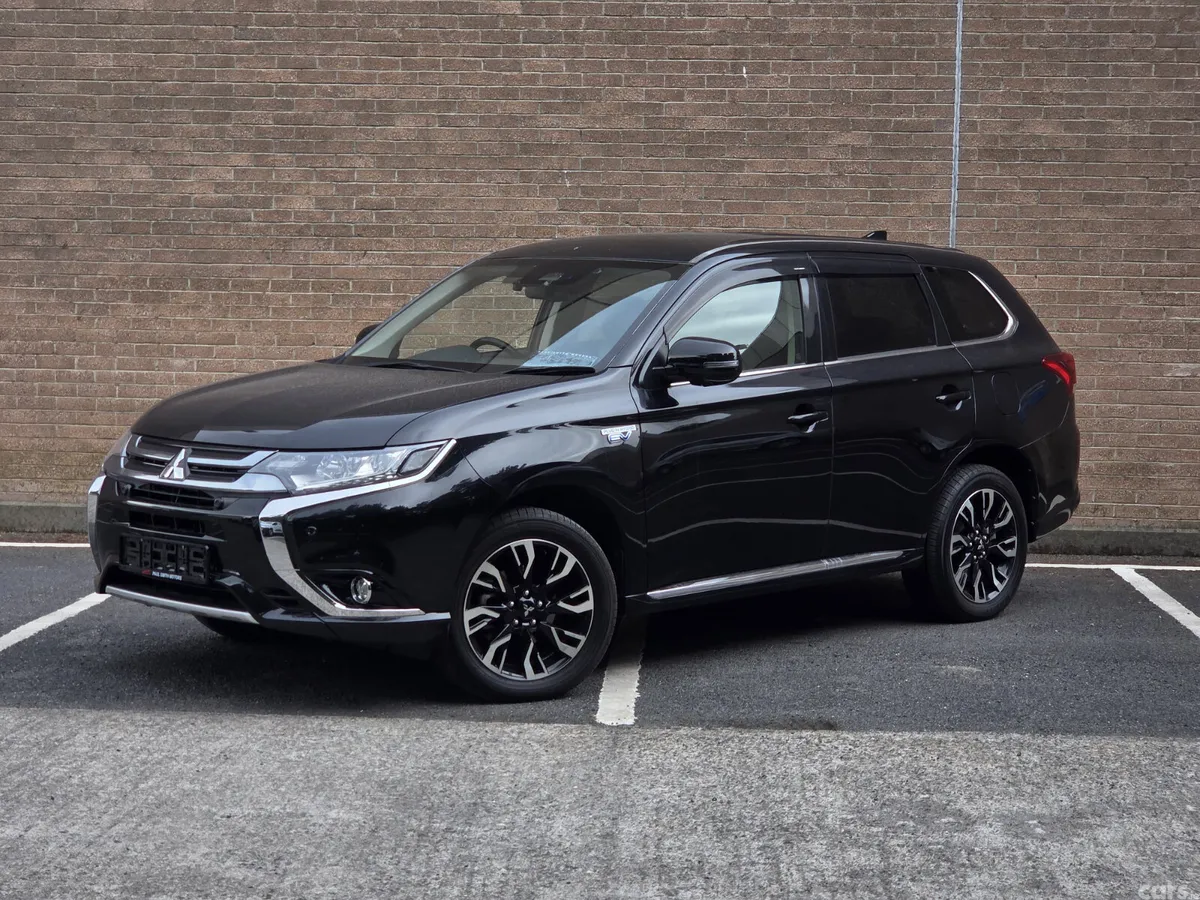 Mitsubishi Outlander MPV, Petrol Plug-in Hybrid, 2018, Black