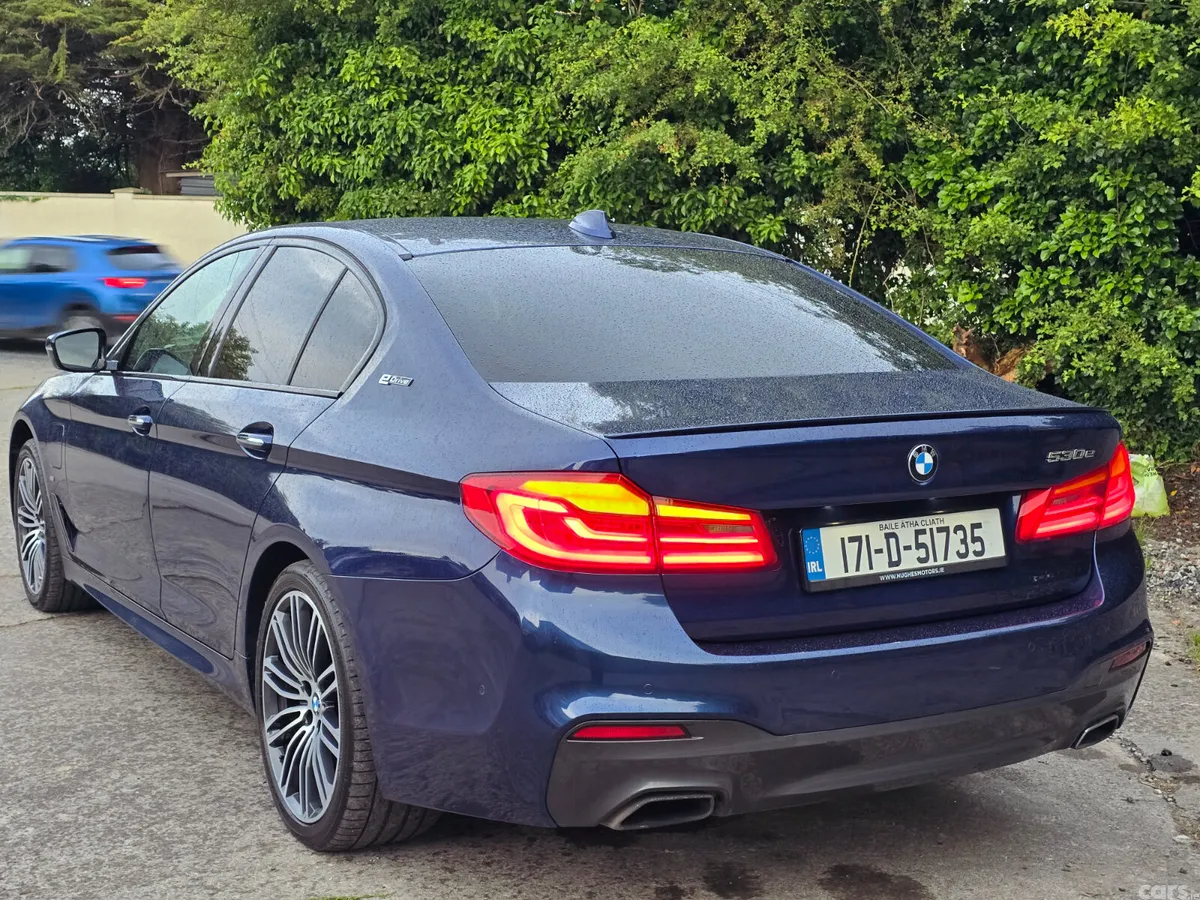 BMW 5-Series Saloon, Petrol Plug-in Hybrid, 2017, Blue