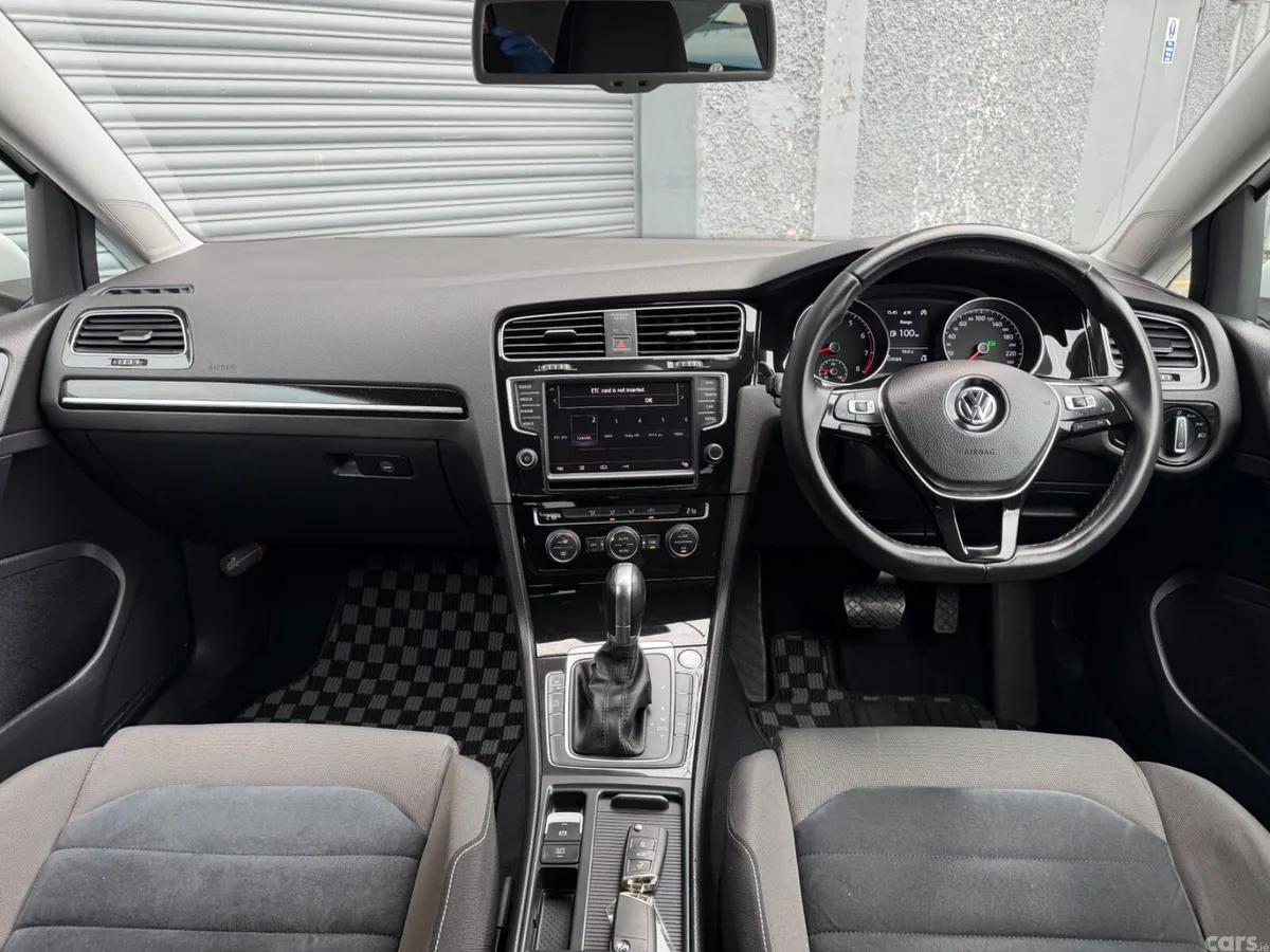 Volkswagen Golf Hatchback, Petrol, 2016, White