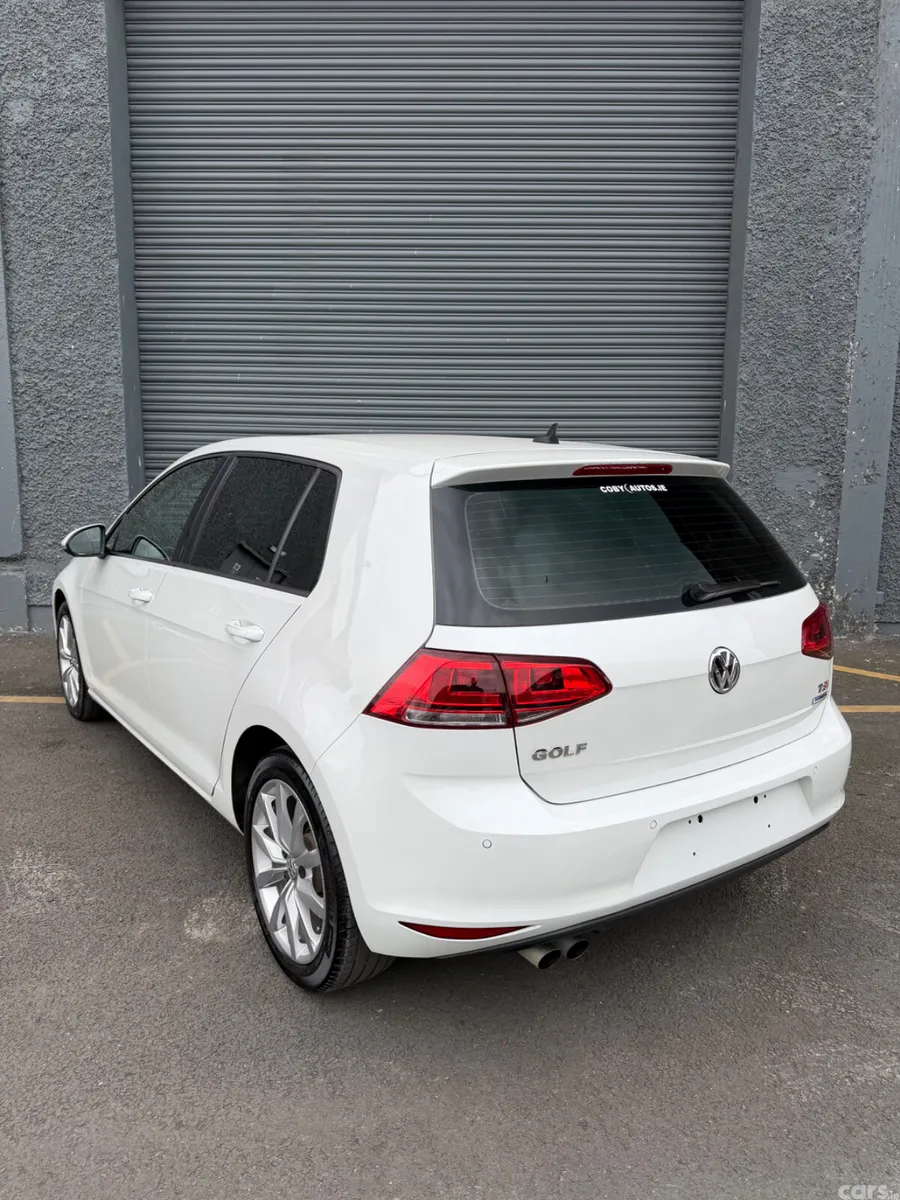 Volkswagen Golf Hatchback, Petrol, 2016, White
