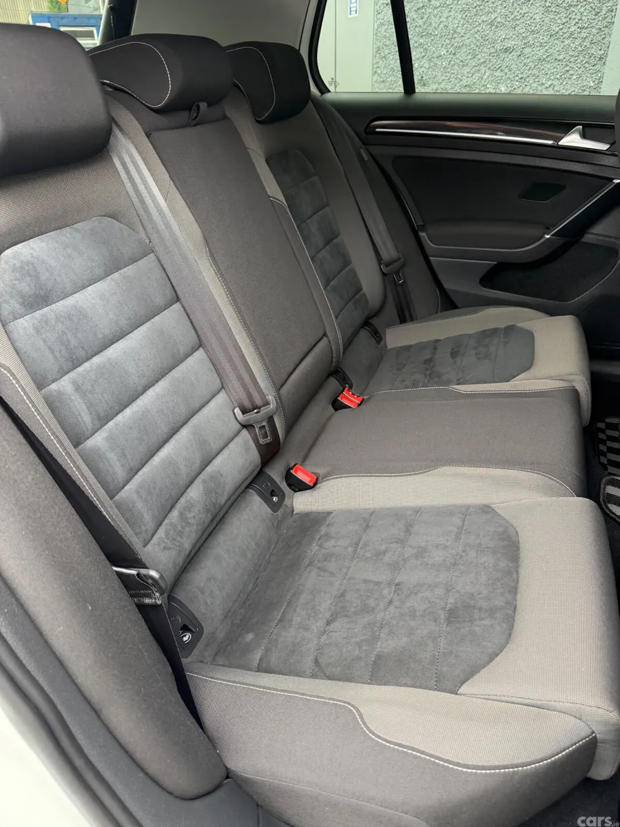 Volkswagen Golf Hatchback, Petrol, 2016, White