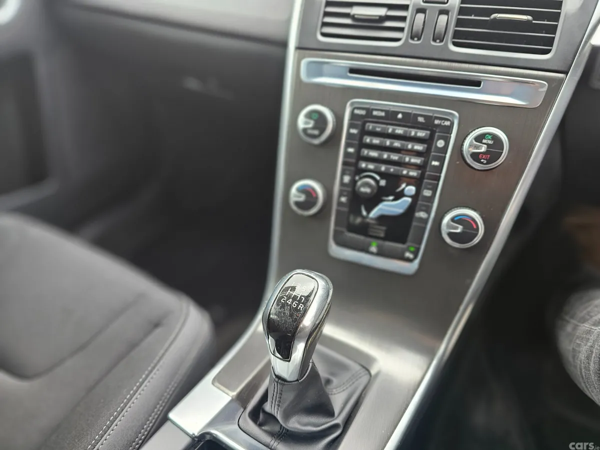 Volvo XC60 SUV, Diesel, 2014, Black
