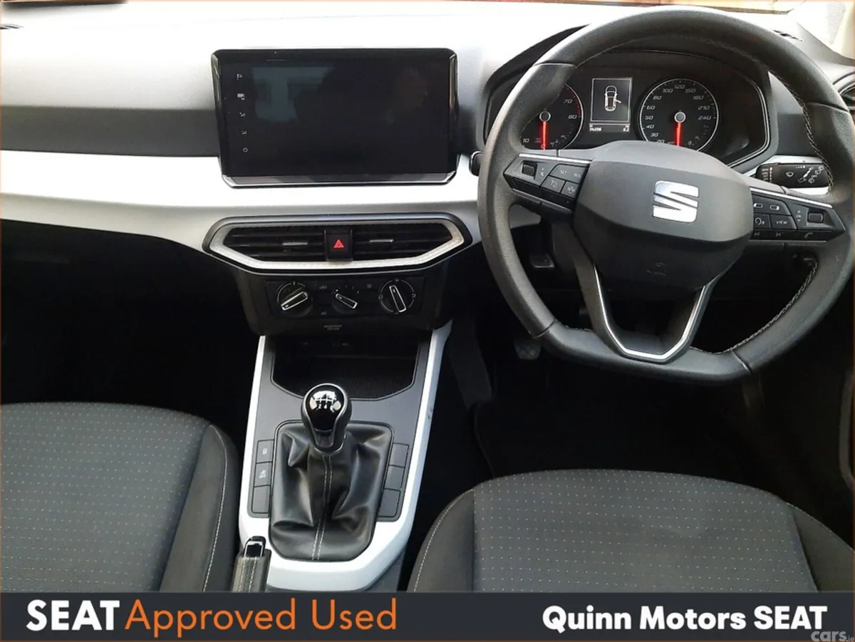 SEAT Arona Hatchback, Petrol, 2022, Red
