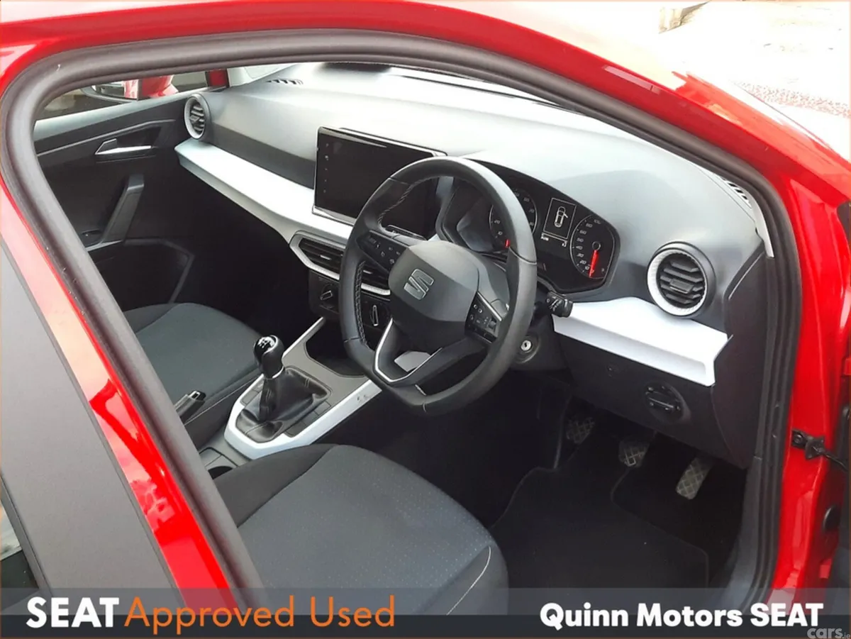 SEAT Arona Hatchback, Petrol, 2022, Red