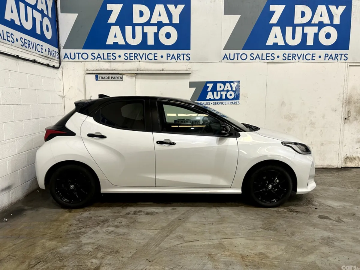 Toyota Yaris Hatchback, Petrol Hybrid, 2025, White