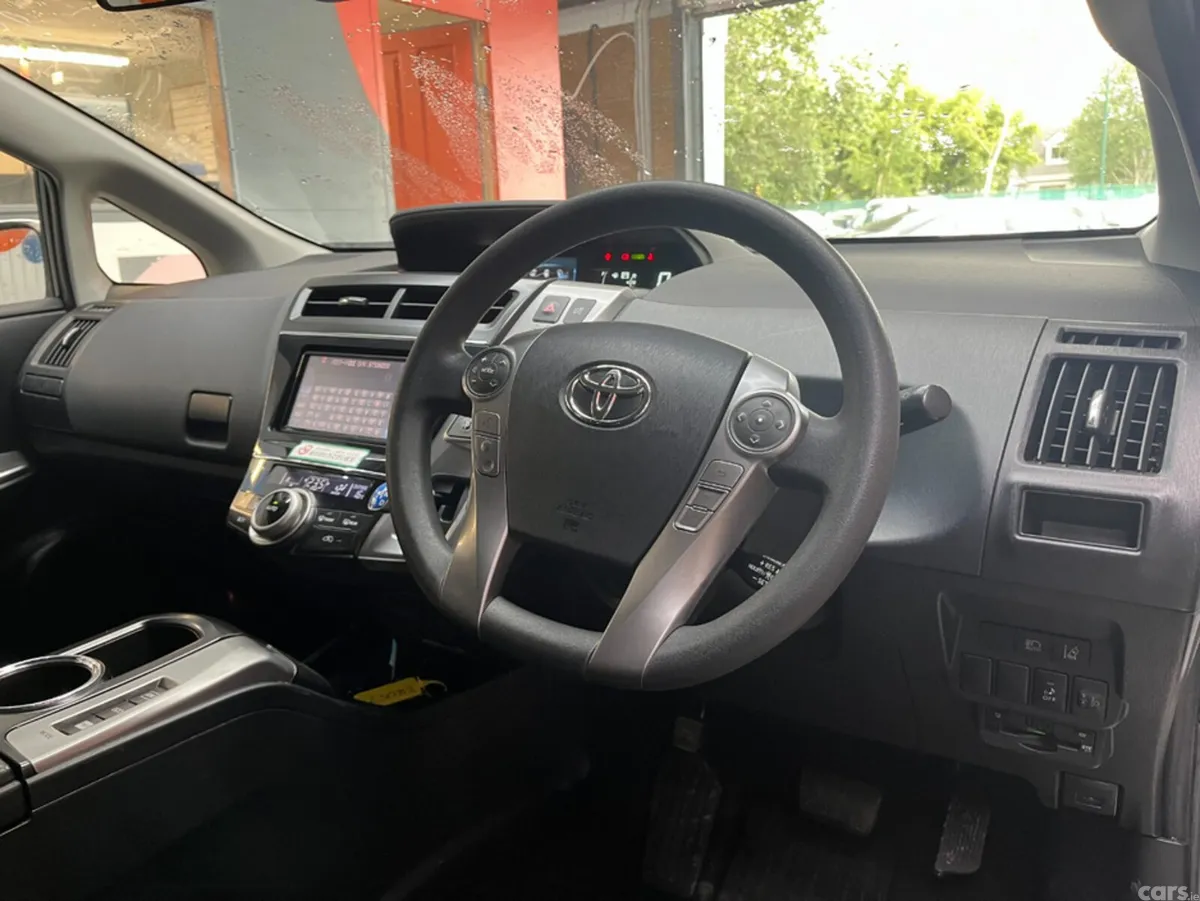 Toyota Prius MPV, Petrol, 2018, White