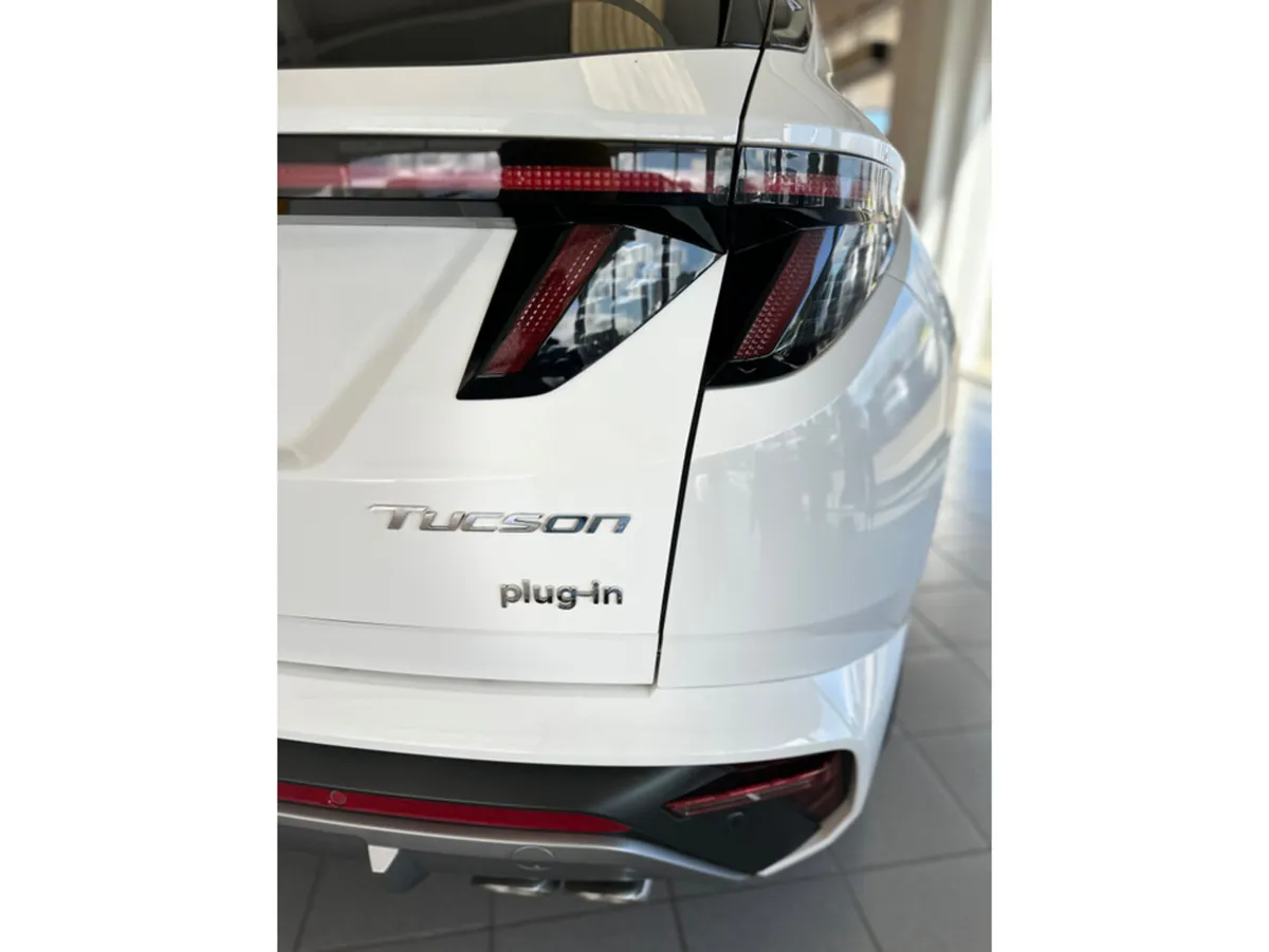 Hyundai Tucson MPV, Petrol Plug-in Hybrid, 2024, White