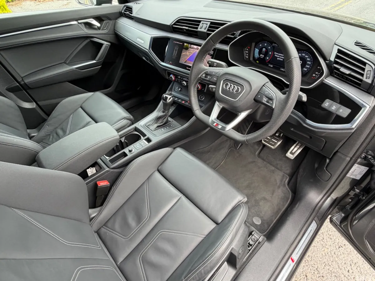 Audi Q3 Hatchback, Diesel, 2025, Grey