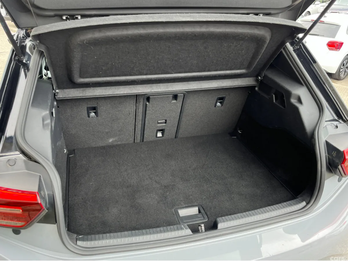 Volkswagen ID.3 Hatchback, Electric, 2021, Grey