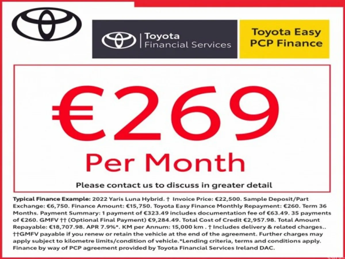 Toyota Yaris Hatchback, Petrol Hybrid, 2022, Silver