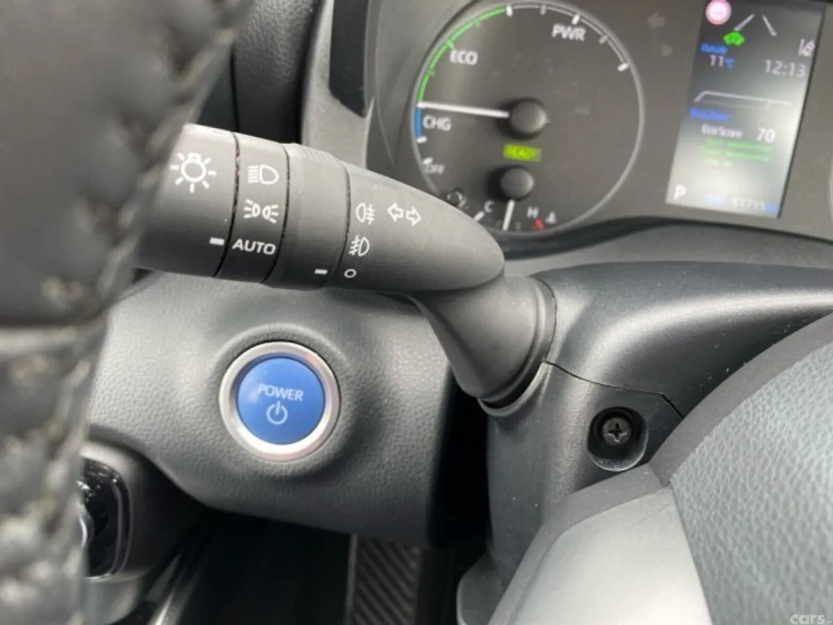 Toyota Yaris Hatchback, Petrol Hybrid, 2022, Silver