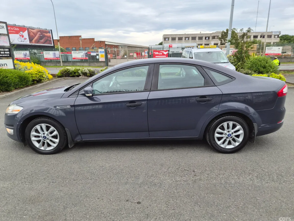 Ford Mondeo Saloon, Diesel, 2013, Blue